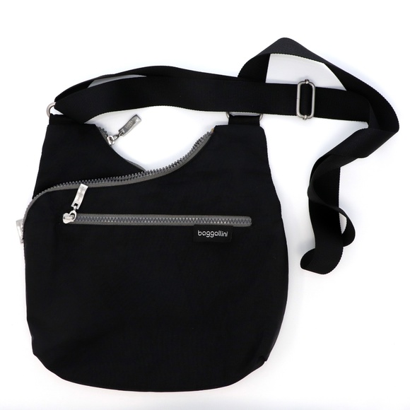 Baggallini Handbags - Baggallini Crossbody